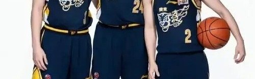 捡漏四川，广东抢签？新援或锁定，29岁，211公分，澳大利亚中锋|四川男篮|广东男篮|朱芳雨|加克|大外援_新浪体育_新浪新闻